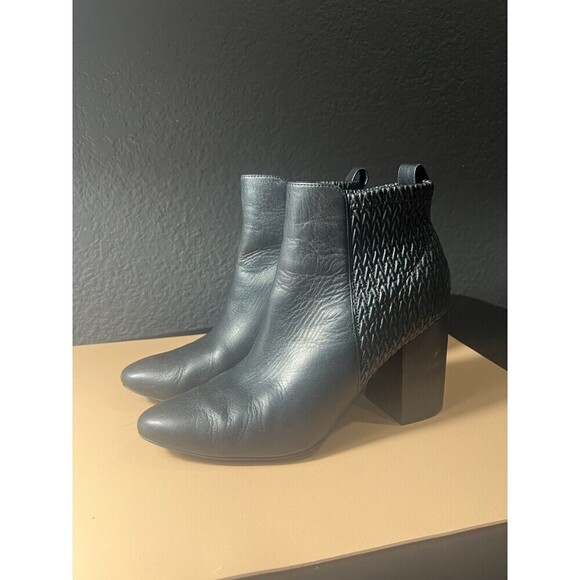 Cole Haan Aylin Ankle Bootie Womens Size 9B Black Leather Pointed Toe Stretch - Picture 1 of 10